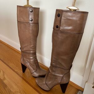 Costume National CNC knee high boots 37.5 tan